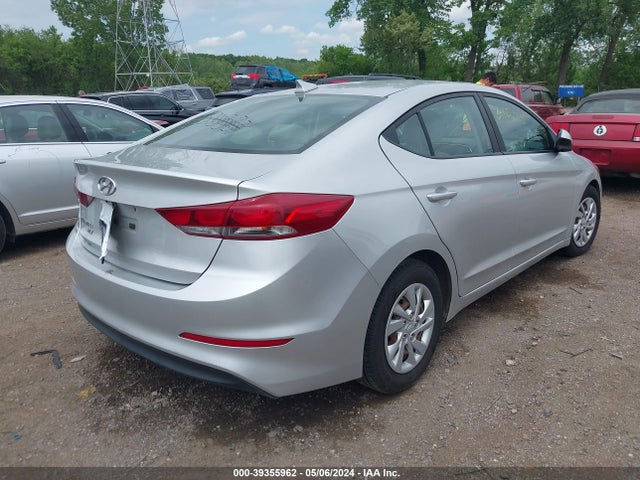 Hyundai ELANTRA SE 2017 5NPD74LFXHH182759 Image 4