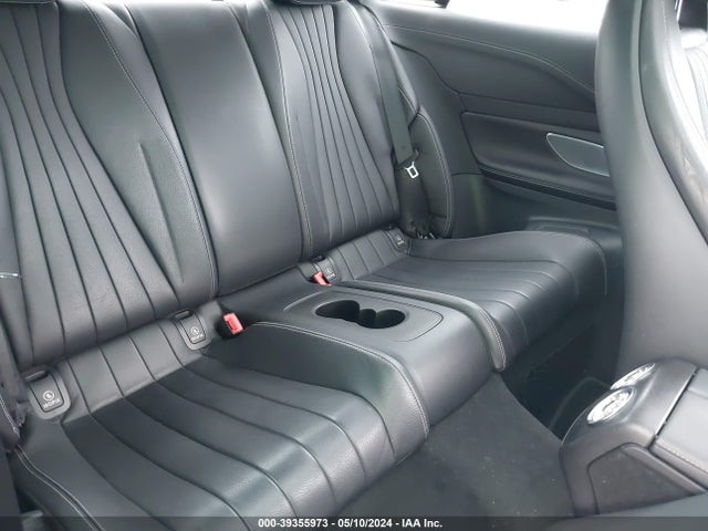 WDD1J6FB8JF058925 Mercedes-Benz E 400