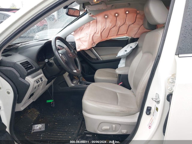 Subaru Forester 2.5i Touring 2015 JF2SJAUC7FH469808 Image 5