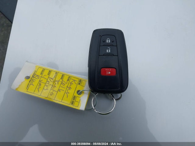 Toyota Prius Two 2016 JTDKBRFU6G3512677 Image 11