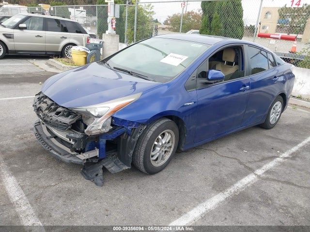 Toyota Prius Two 2016 JTDKBRFU6G3512677 Image 2