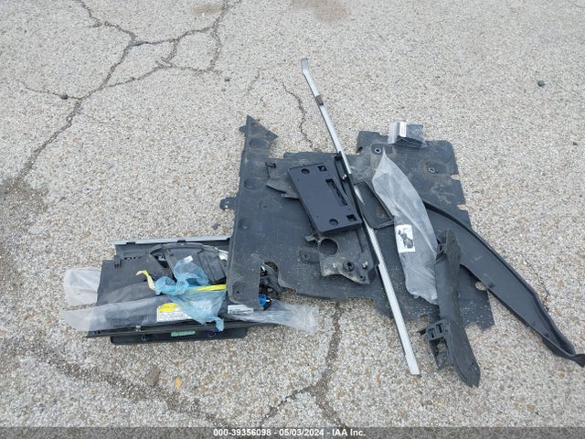 Rivian R1t Adventure 2023 7FCTGAAA1PN020478 Image 12