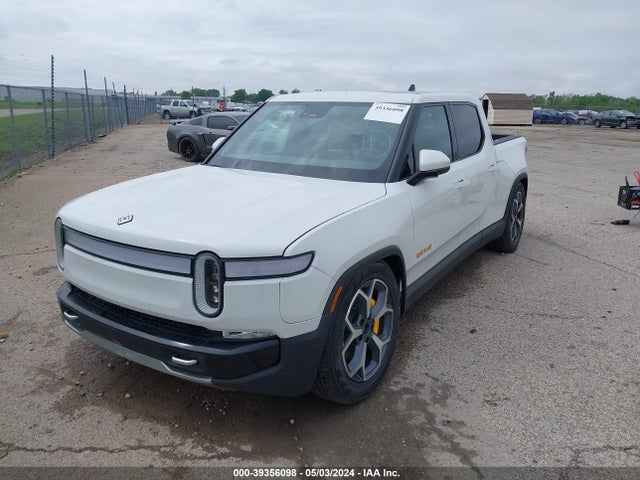Rivian R1t Adventure 2023 7FCTGAAA1PN020478 Image 2