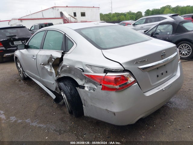 Nissan Altima 2.5 Sv 2015 1N4AL3AP9FC242873 Image 3