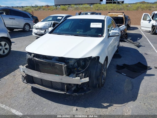 Mercedes-Benz CLA 250 2018 WDDSJ4EB4JN683872 Image 2