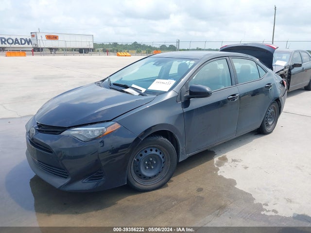 5YFBURHE7JP817927 Toyota COROLLA LE