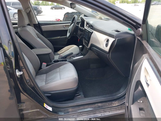5YFBURHE7JP817927 Toyota COROLLA LE