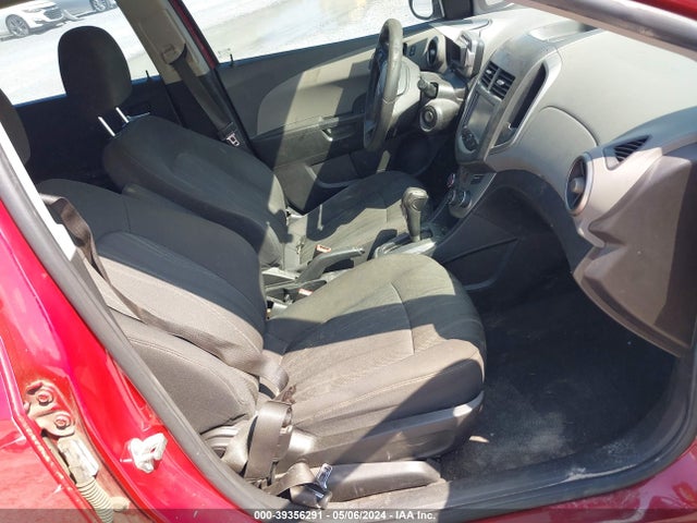 Chevrolet Sonic Lt Auto 2016 1G1JC6SH3G4105385 Image 5
