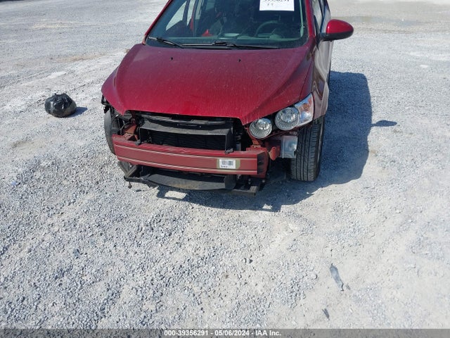 Chevrolet Sonic Lt Auto 2016 1G1JC6SH3G4105385 Image 6