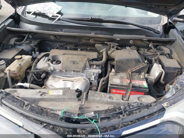 Toyota RAV4 LE 2017 2T3ZFREV7HW386695 Image 10