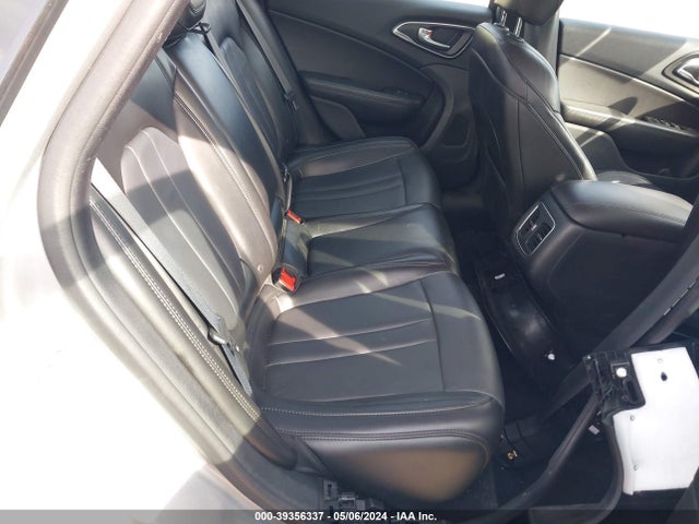 Chrysler 200 Limited Platinum 2016 1C3CCCAB9GN186709 Image 8