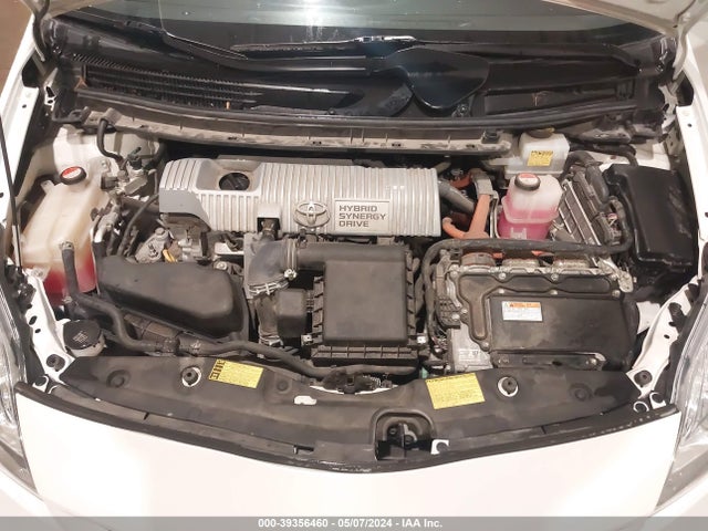 Toyota Prius Two 2015 JTDKN3DU7F0411977 Image 10