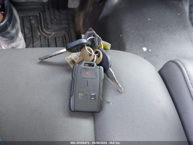 1GB0CUEG8HZ307061 Chevrolet Silverado 2500hd Wt
