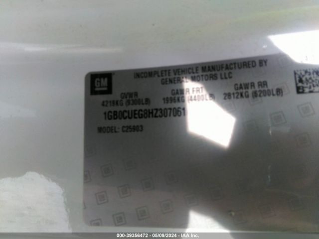 1GB0CUEG8HZ307061 Chevrolet Silverado 2500hd Wt