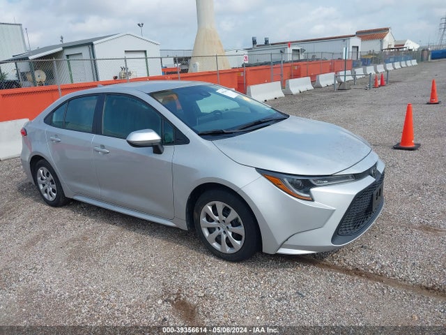 Toyota COROLLA LE 2020 5YFEPRAE9LP095801 Image 1