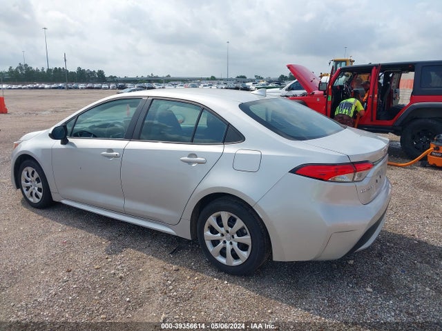 Toyota COROLLA LE 2020 5YFEPRAE9LP095801 Image 3