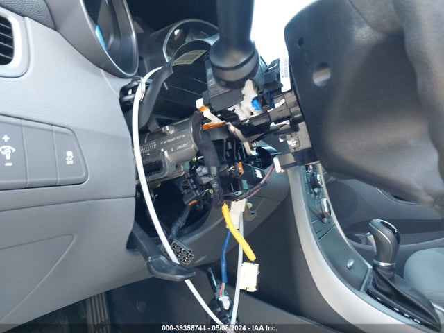 Hyundai ELANTRA SE 2015 5NPDH4AE0FH572144 Image 16
