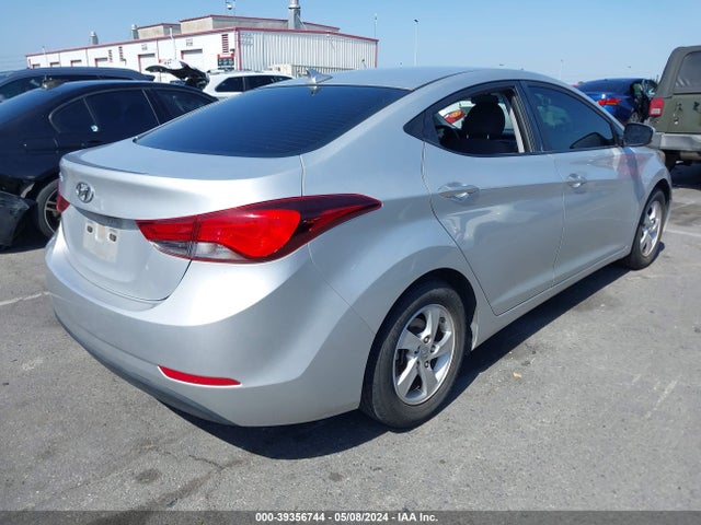 Hyundai ELANTRA SE 2015 5NPDH4AE0FH572144 Image 4