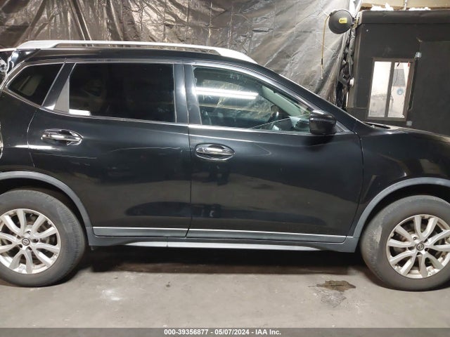 Nissan ROGUE SV 2017 KNMAT2MV6HP577146 Image 13