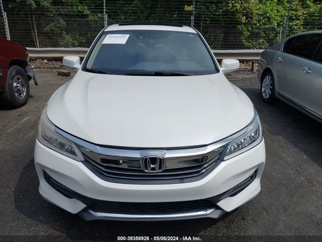 Honda Accord Touring 2016 1HGCR3F92GA009301 Image 12