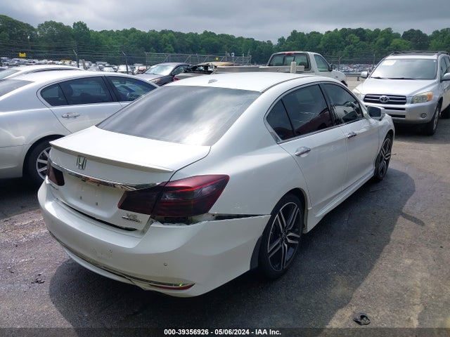 Honda Accord Touring 2016 1HGCR3F92GA009301 Image 4
