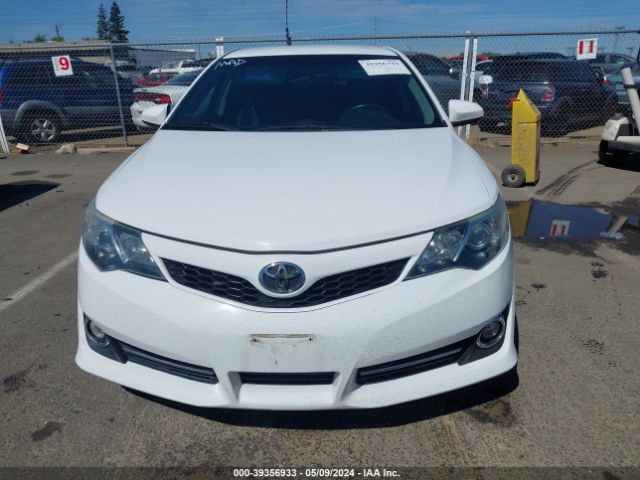 4T1BF1FK2EU317117 Toyota CAMRY SE