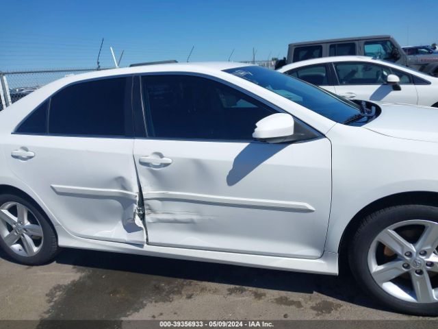 4T1BF1FK2EU317117 Toyota CAMRY SE