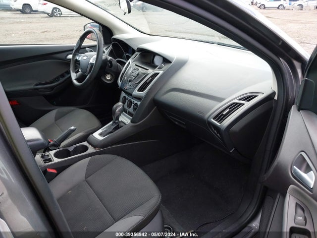 Ford FOCUS SE 2014 1FADP3K29EL211688 Image 5