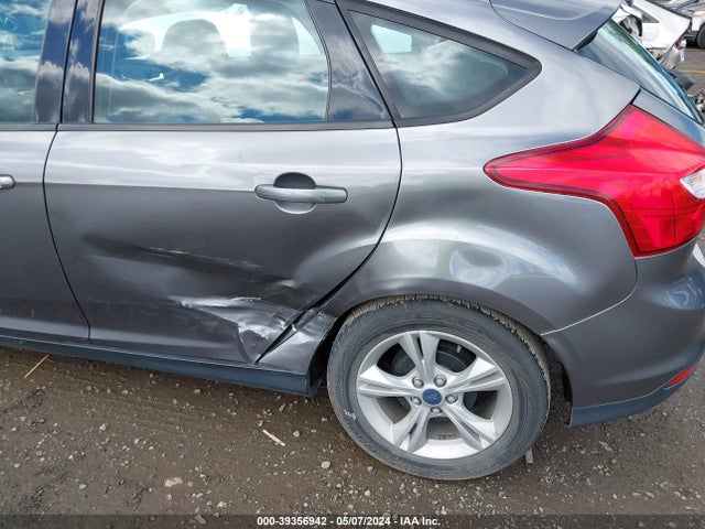 Ford FOCUS SE 2014 1FADP3K29EL211688 Image 6