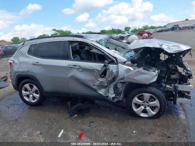 3C4NJCBB7KT856209 Jeep Compass Latitude Fwd
