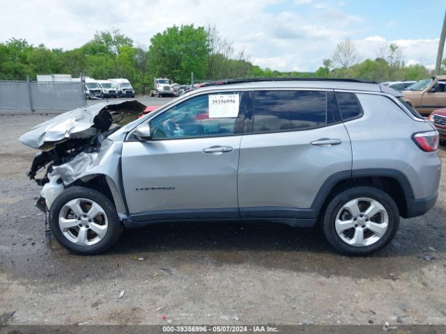 3C4NJCBB7KT856209 Jeep Compass Latitude Fwd