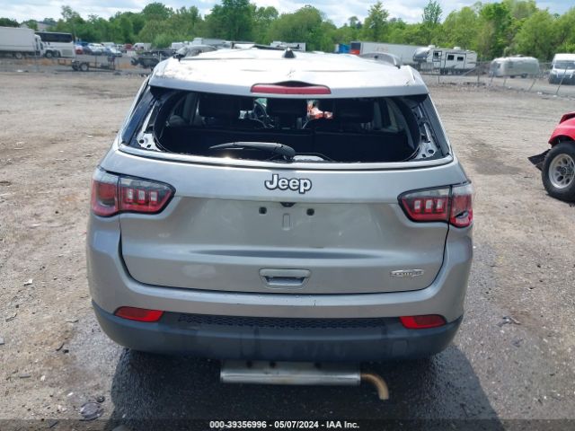 3C4NJCBB7KT856209 Jeep Compass Latitude Fwd