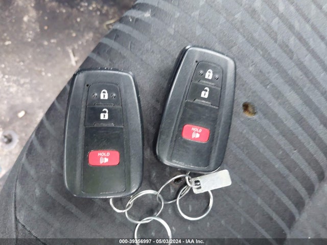 Toyota Prius Two 2017 JTDKBRFU9H3056823 Image 11