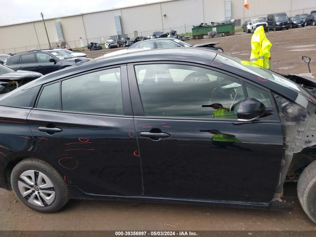 Toyota Prius Two 2017 JTDKBRFU9H3056823 Image 13