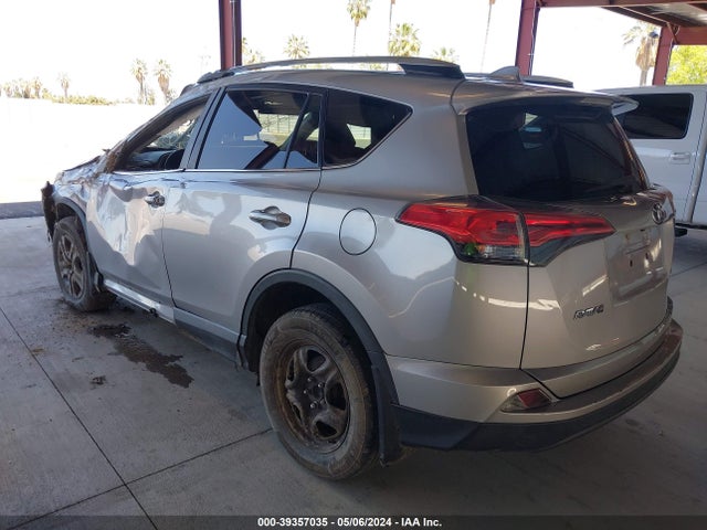 Toyota RAV4 LE 2017 2T3ZFREV2HW358903 Image 3