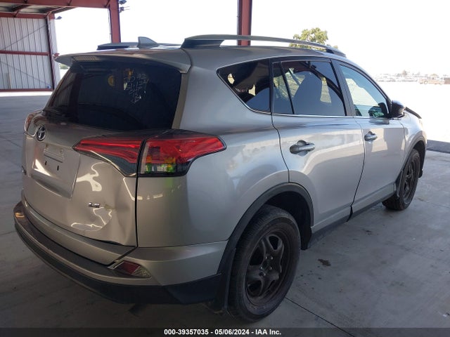 Toyota RAV4 LE 2017 2T3ZFREV2HW358903 Image 4