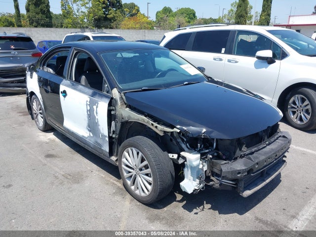 3VWL17AJ7GM395308 Volkswagen Jetta 1.8t Sel