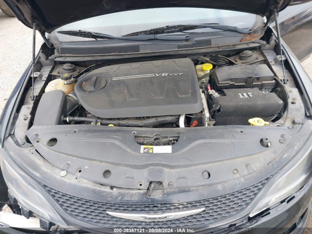 1C3CCCBG2FN640999 Chrysler 200 S
