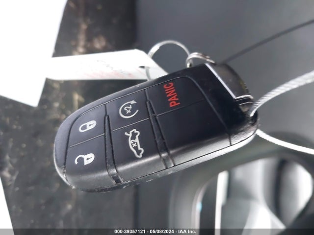 1C3CCCBG2FN640999 Chrysler 200 S