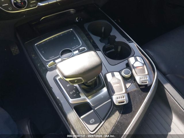 WA1VAAF78HD048468 Audi Q7 3.0t Premium