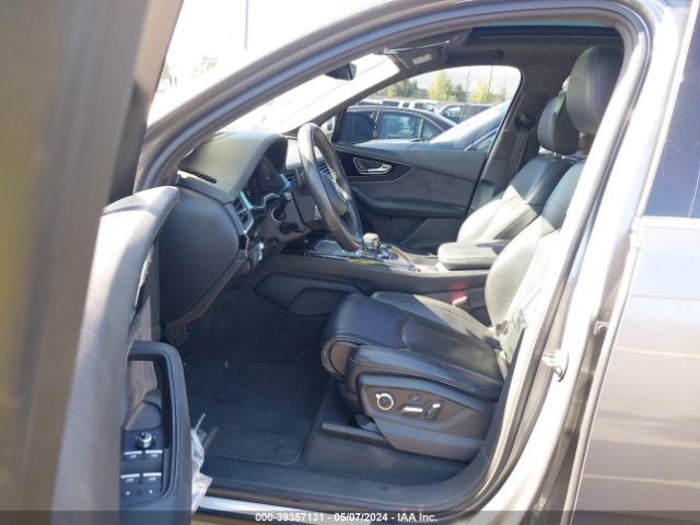 WA1VAAF78HD048468 Audi Q7 3.0t Premium