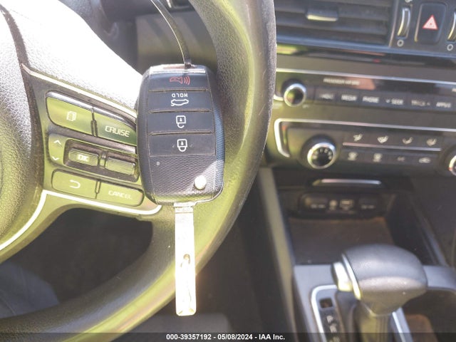 KIA Optima Lx 2018 5XXGT4L35JG229261 Image 11