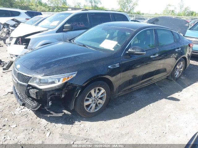 KIA Optima Lx 2018 5XXGT4L35JG229261 Image 2