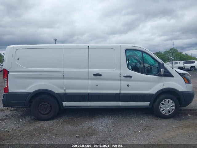 Ford Transit-150 2018 1FTYE1ZM4JKA12223 Image 14