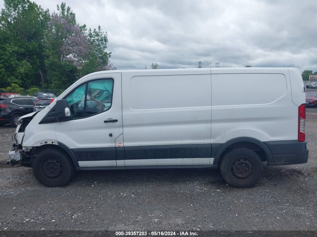 Ford Transit-150 2018 1FTYE1ZM4JKA12223 Image 15