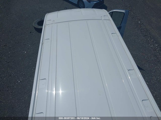 Ford Transit-150 2018 1FTYE1ZM4JKA12223 Image 18