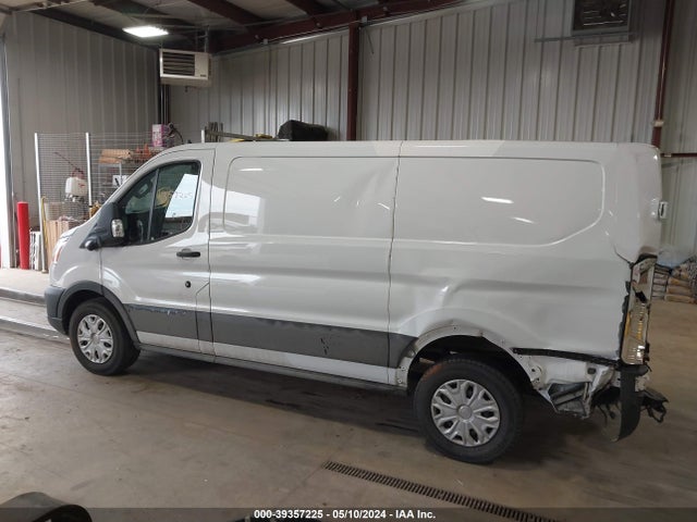 Ford Transit-250 2022 1FTBR1YG0NKA12683 Image 14