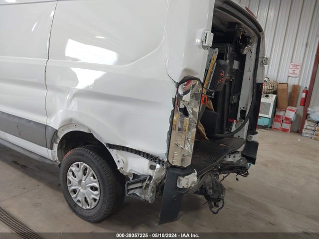 Ford Transit-250 2022 1FTBR1YG0NKA12683 Image 17