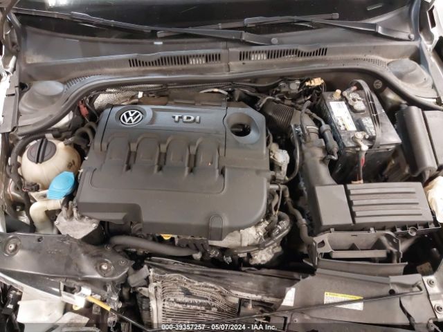 3VWLA7AJ8FM233220 Volkswagen Jetta 2.0l Tdi Se