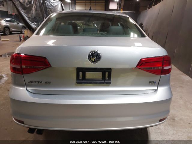 3VWLA7AJ8FM233220 Volkswagen Jetta 2.0l Tdi Se